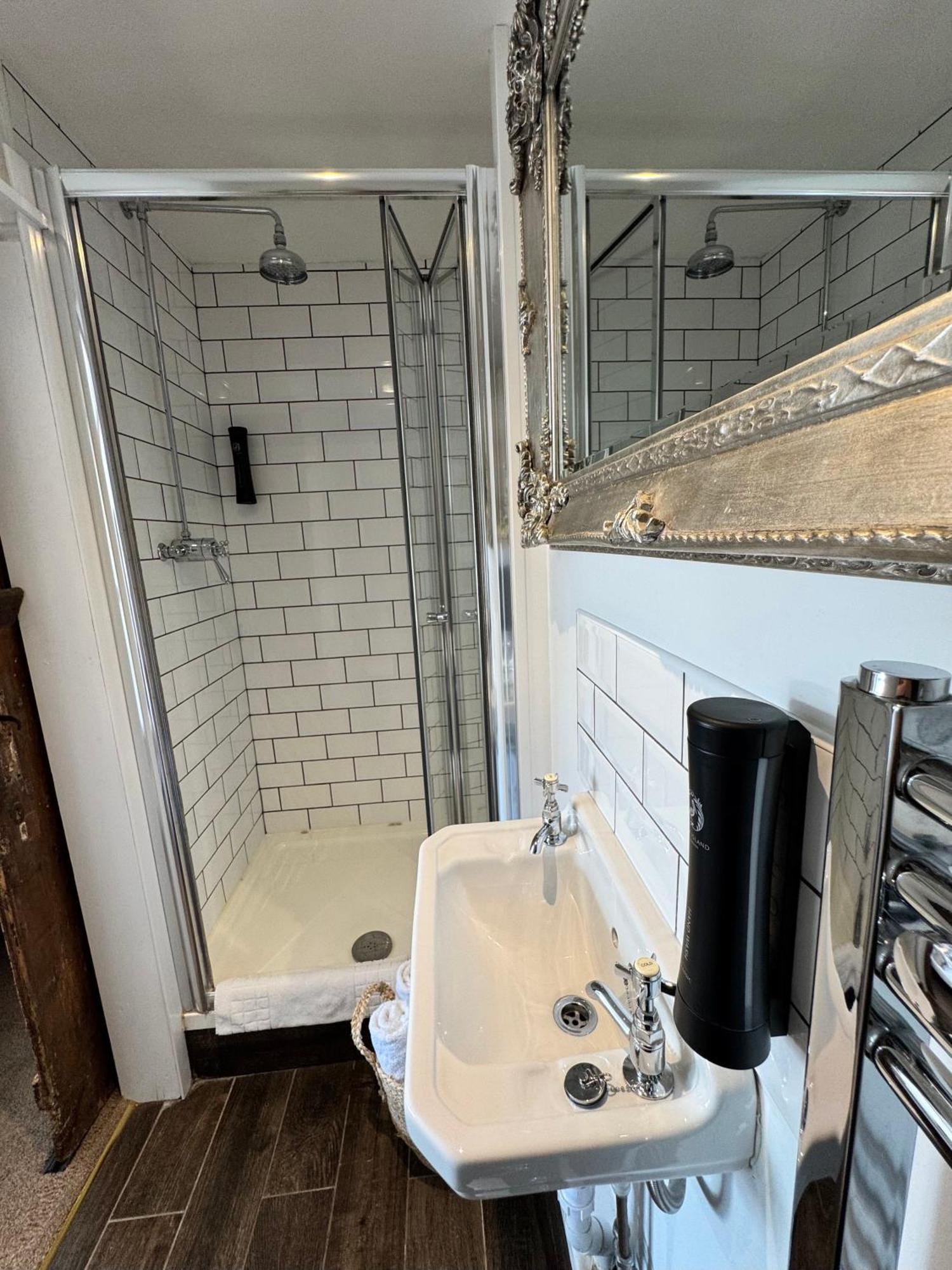 The Bowl Inn Charing Экстерьер фото