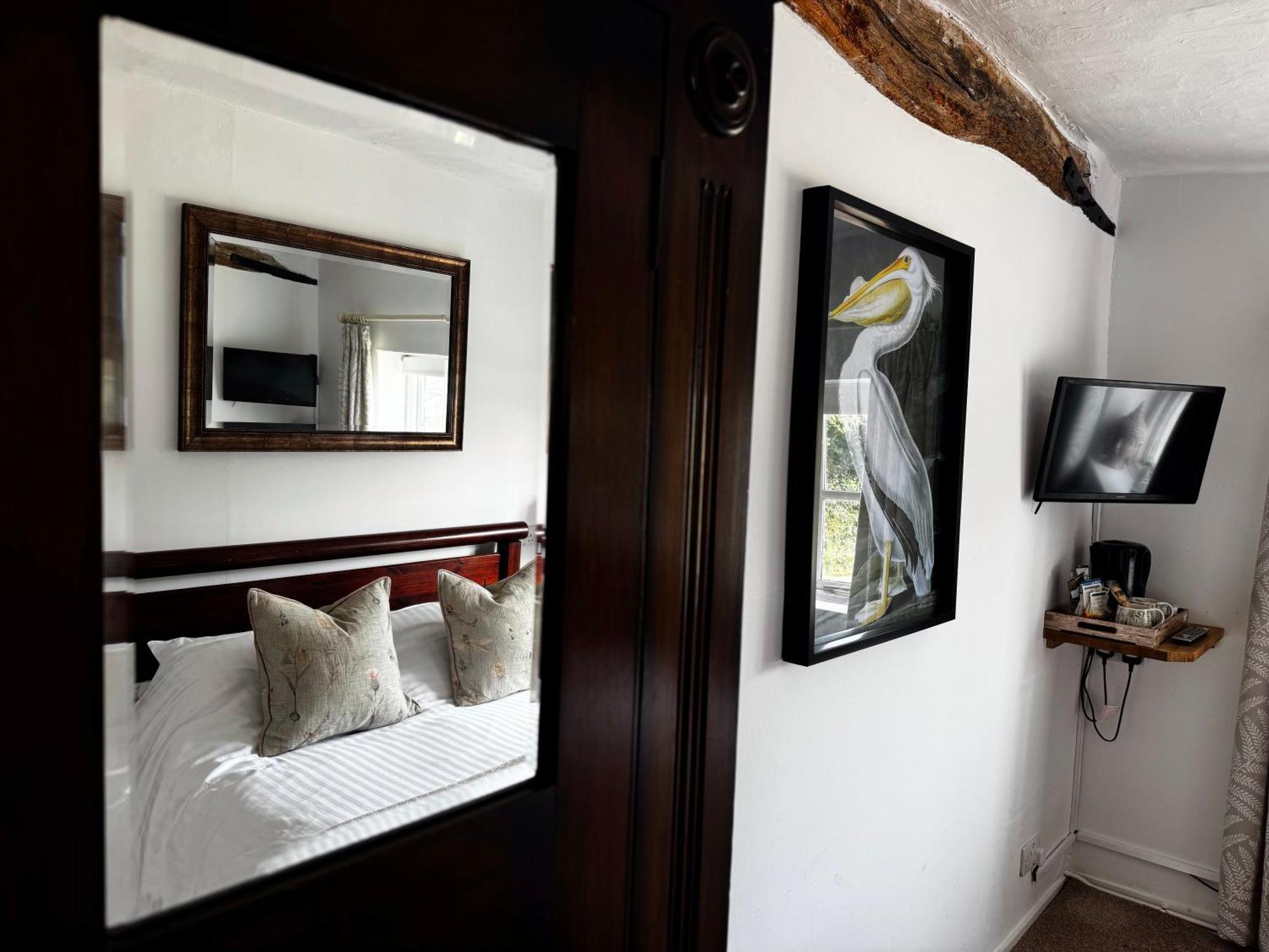 The Bowl Inn Charing Экстерьер фото