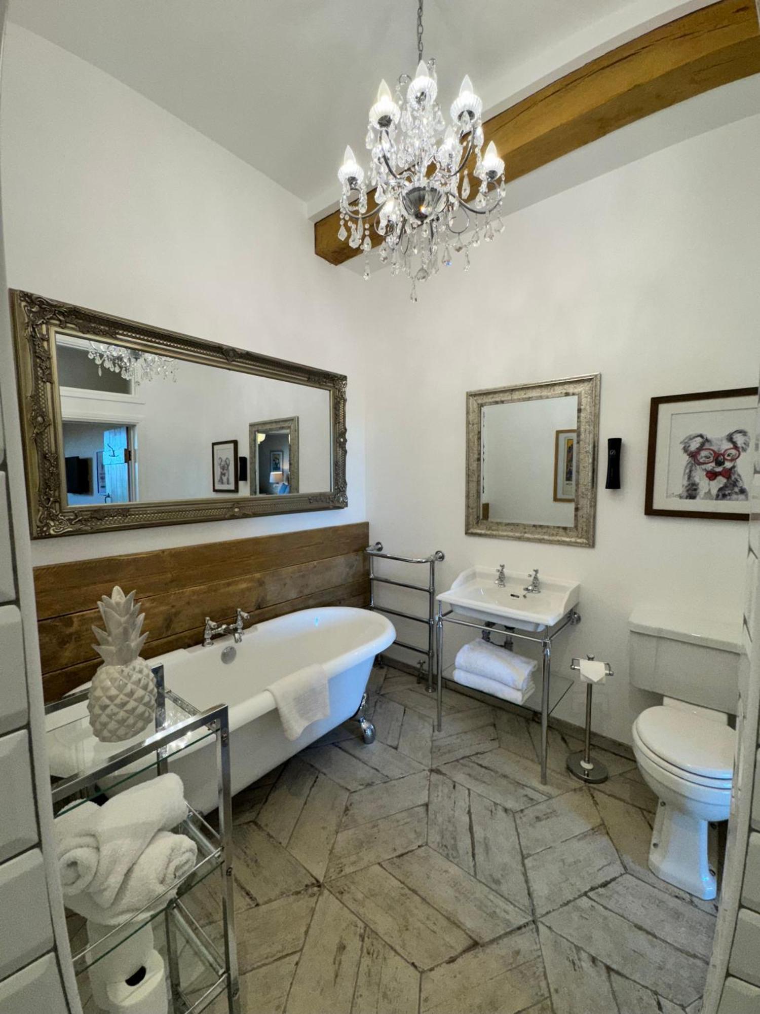 The Bowl Inn Charing Экстерьер фото