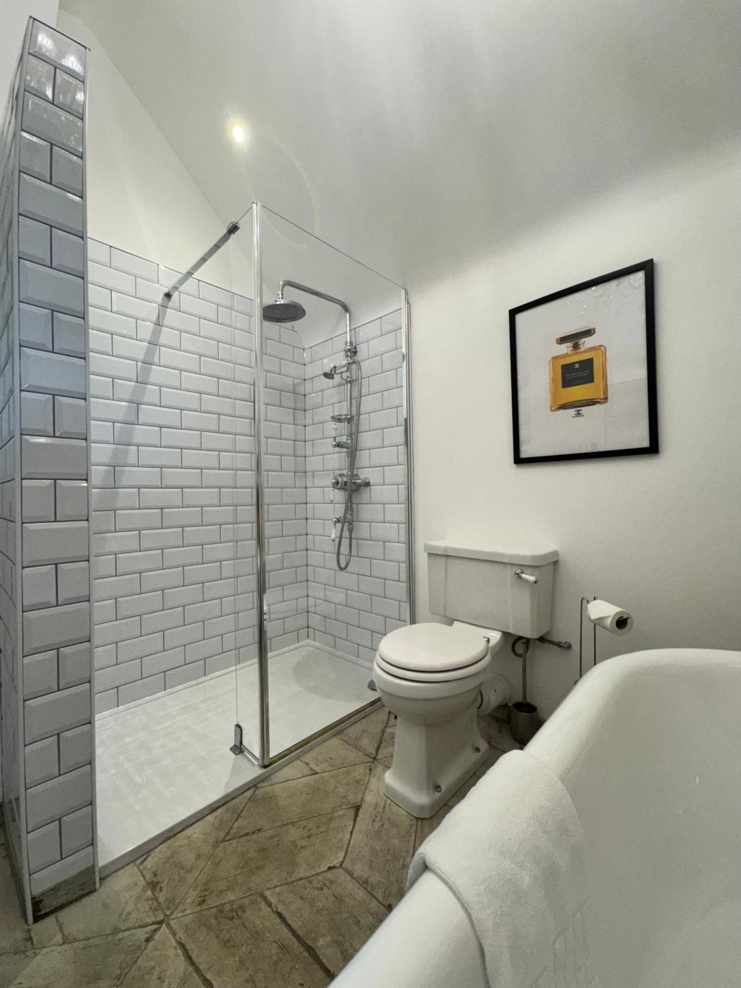 The Bowl Inn Charing Экстерьер фото