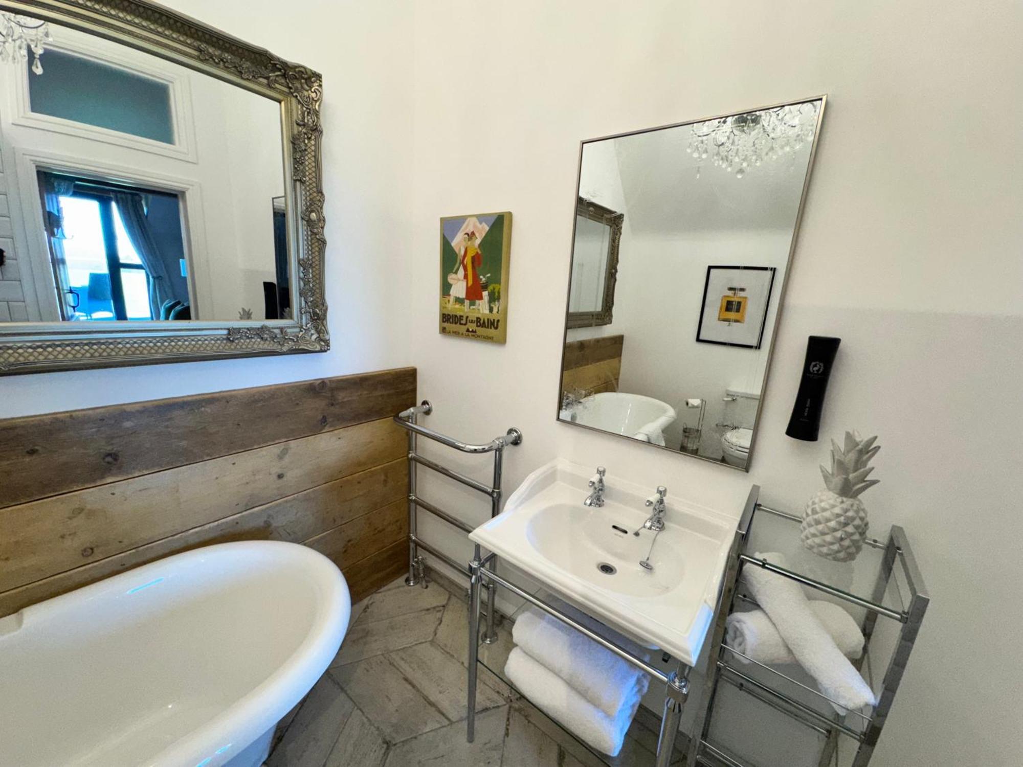 The Bowl Inn Charing Экстерьер фото