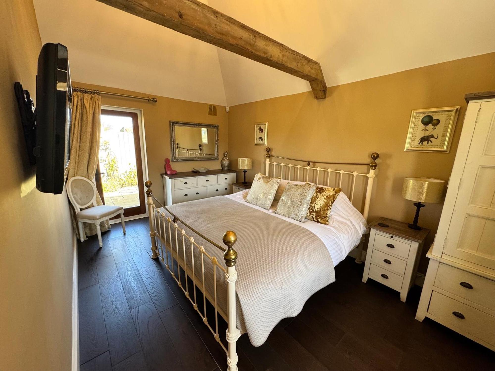 The Bowl Inn Charing Экстерьер фото