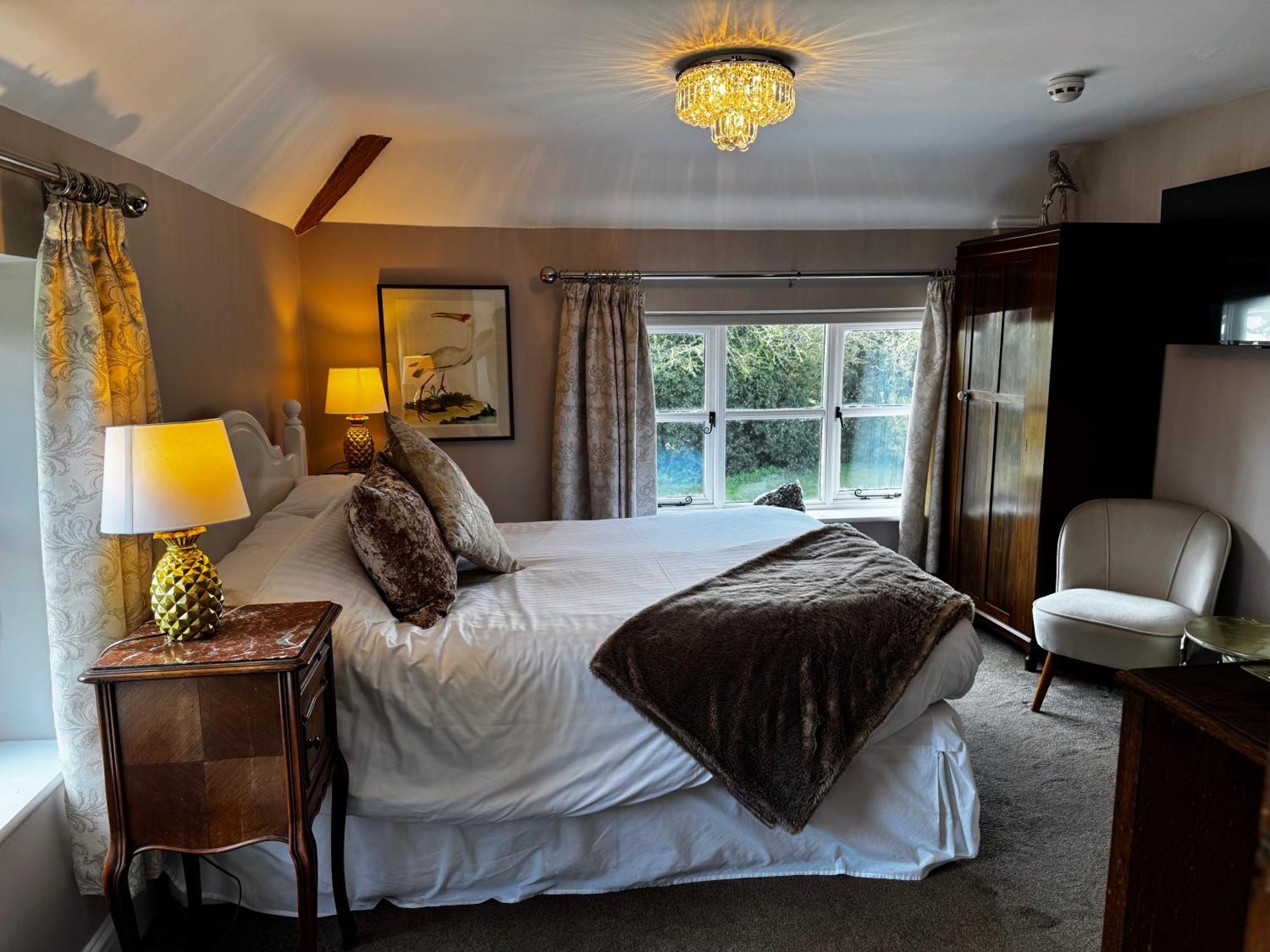 The Bowl Inn Charing Экстерьер фото